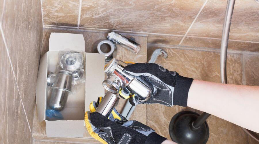 Professional gutter cleaning in Tannersville, VA